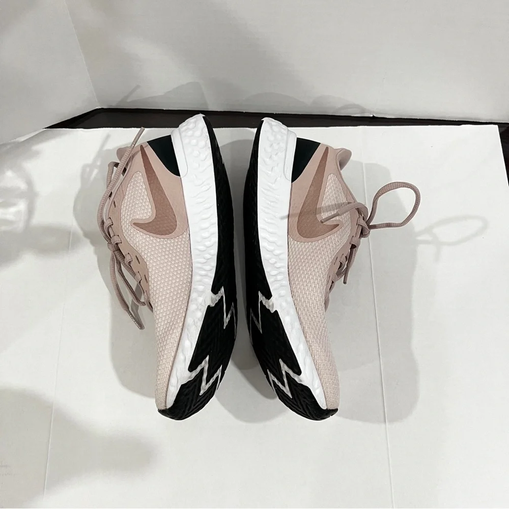 Nike Running Revolution 5 Pink Blush Gold Sneakers Size 6.5 Slip-On Lightweight